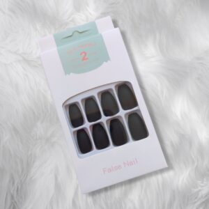 Black Nails + Mini Nail Kit