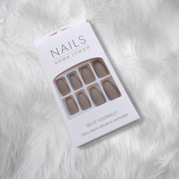 Grey Beige Nails + Mini Nail Kit
