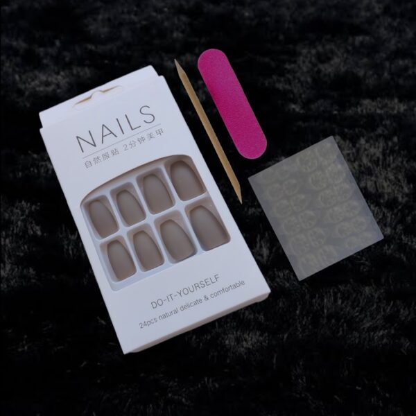 Grey Beige Nails + Mini Nail Kit