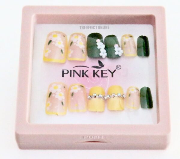 12 pc nails set Daisy Green